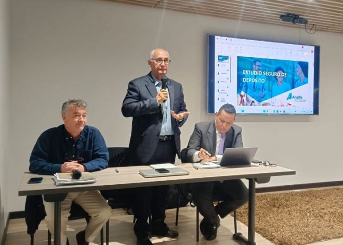 mesa-trabajo-presidente-miller-garcia-fondos